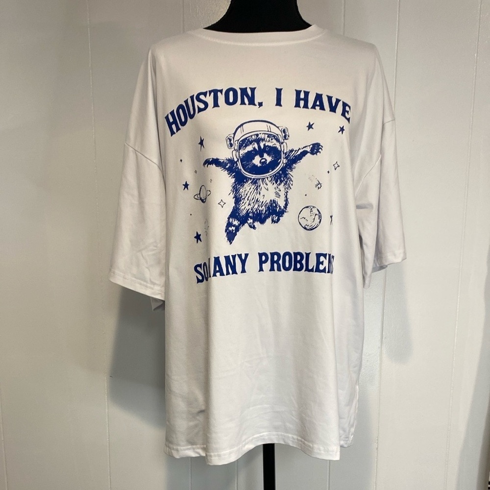 SHEIN Tee Shirt Short Sleeve Oversized White Blue Raccoon Astronaut Meme Large